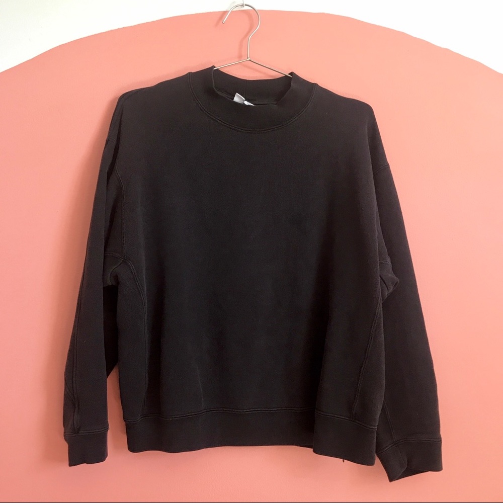Uniqlo Mockneck Sweatshirt